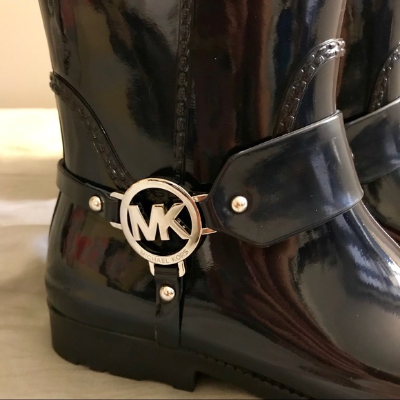 NEW! Michael Kors rubber rain boot. Deep Navy Blue - Picture 2 of 8